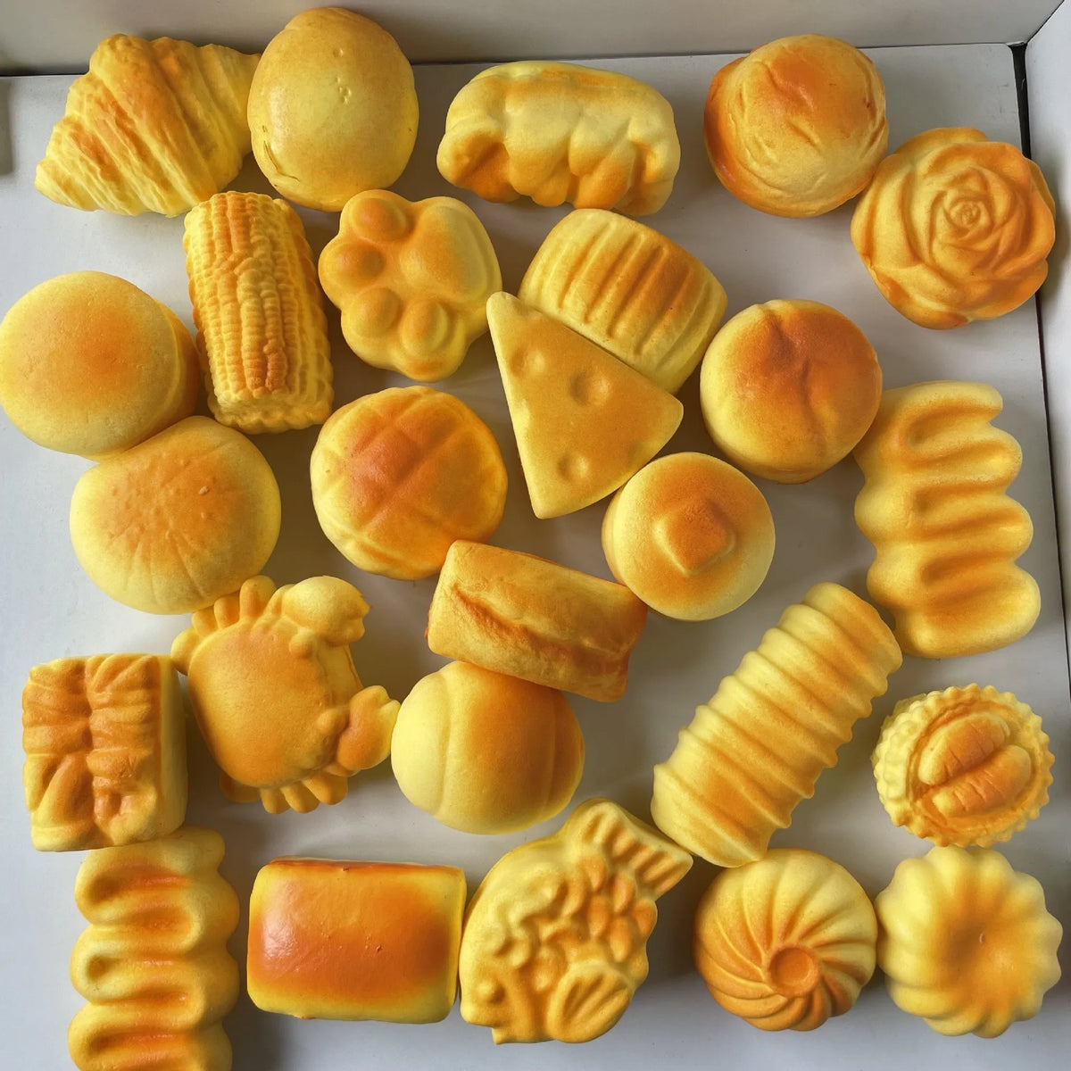 SQUISH LAB Mini Bread Squishy- Slow Rising